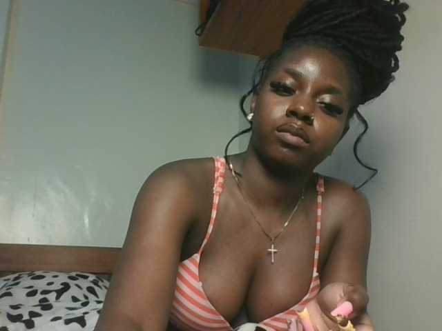 Sexykitten1 live cam