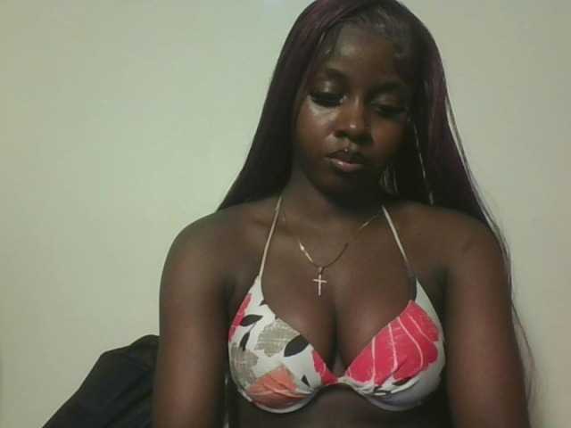 Sexykitten1 webcam