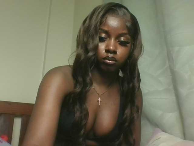 Sexykitten1 live cam on BongaCams