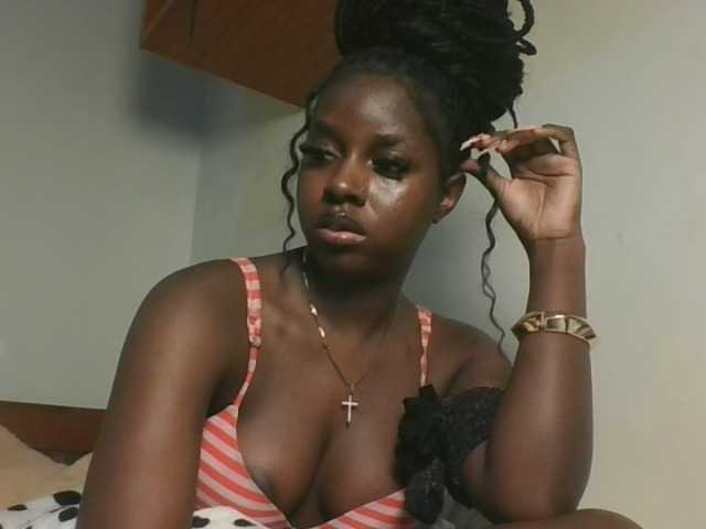 Sexykitten1 webcam