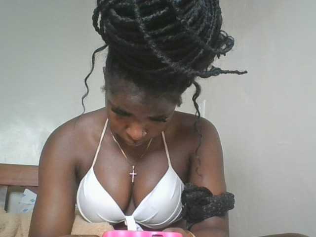 Sexykitten1 webcam