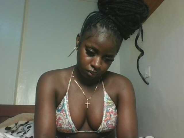 Sexykitten1 live cam on BongaCams