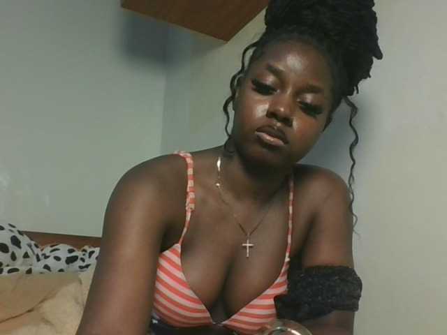 Sexykitten1 webcam