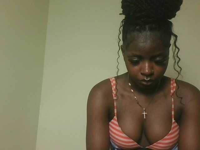 Sexykitten1 live cam on BongaCams