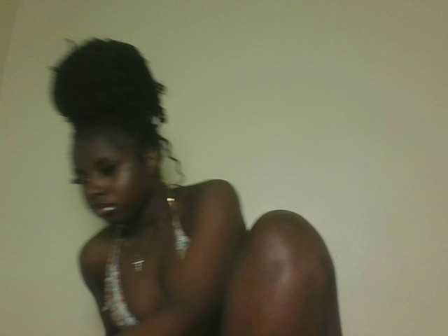 Sexykitten1 live cam on BongaCams