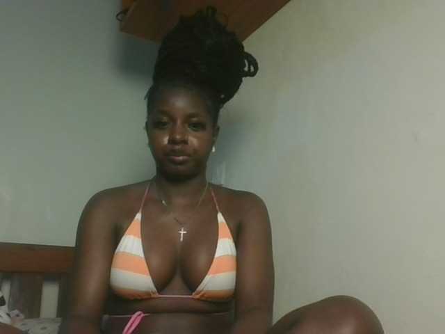 Sexykitten1 live cam on BongaCams