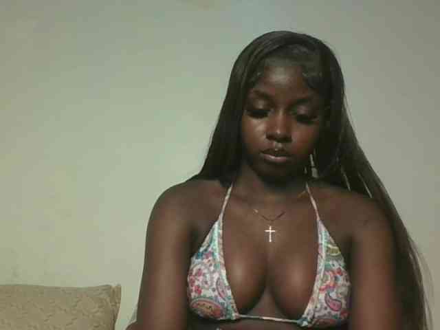 Sexykitten1 webcam