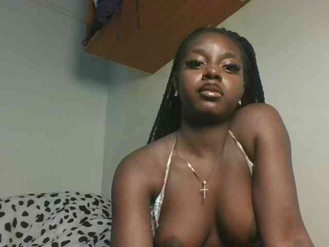 Sexykitten1 webcam