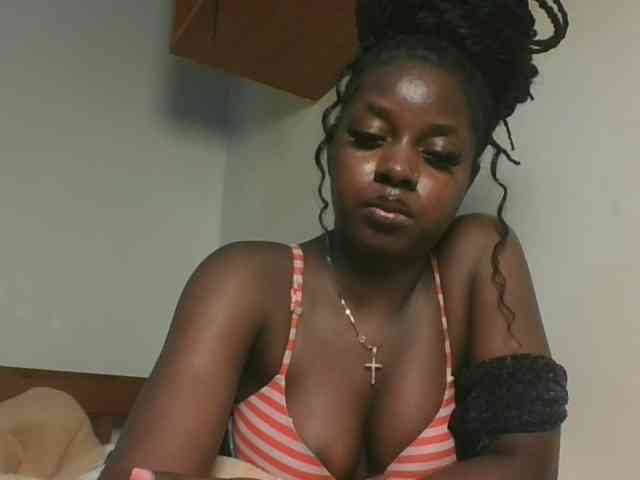 Sexykitten1 webcam