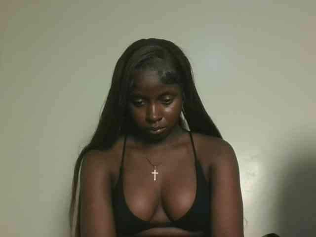 Sexykitten1 webcam