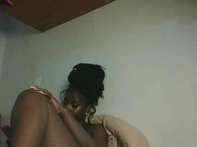 Sexykitten1 webcam