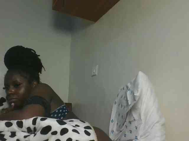 Sexykitten1 webcam