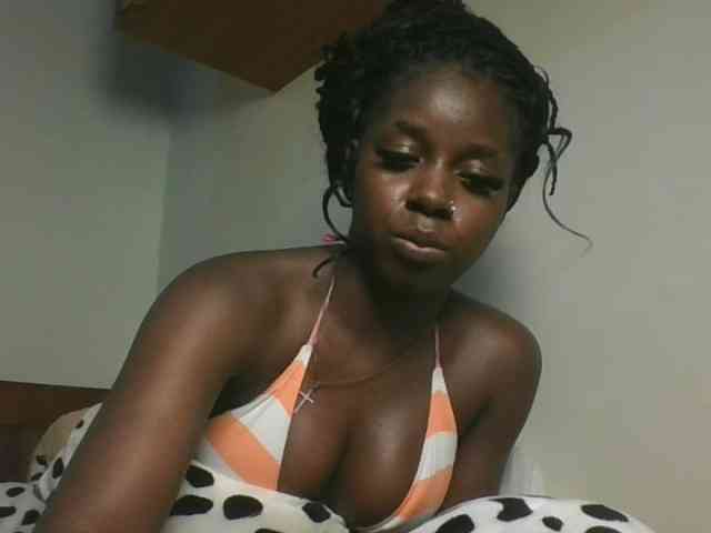 Sexykitten1 webcam