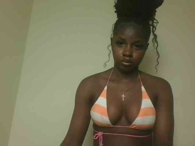 Sexykitten1 webcam