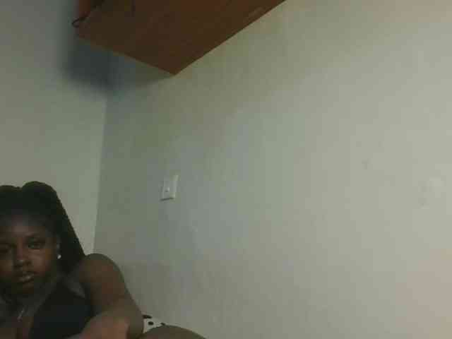 Sexykitten1 webcam
