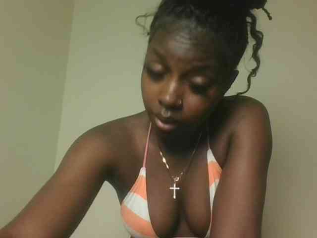 Sexykitten1 webcam