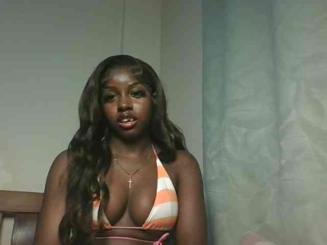 Sexykitten1 webcam