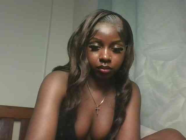 Sexykitten1 webcam