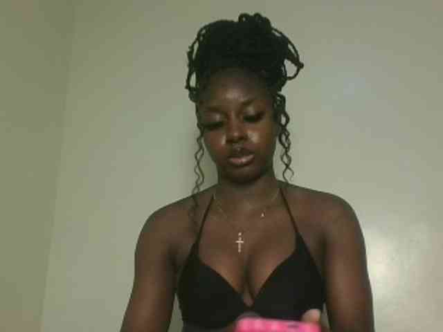Sexykitten1 webcam