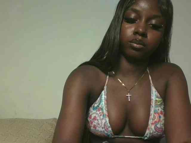 Sexykitten1 webcam