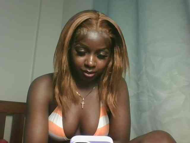 Sexykitten1 webcam