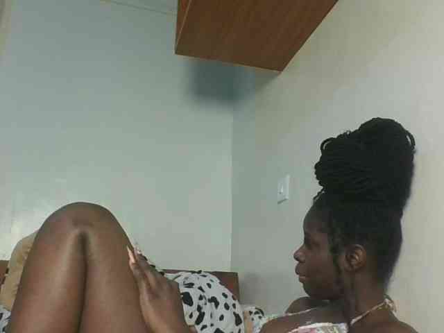 Sexykitten1 webcam