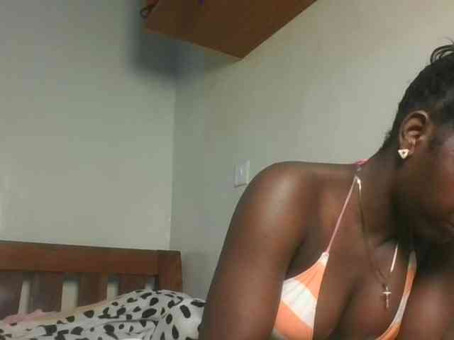 Sexykitten1 webcam