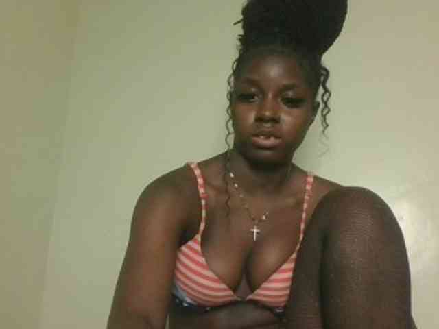 Sexykitten1 webcam