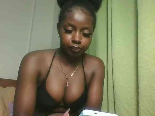 Sexykitten1 webcam