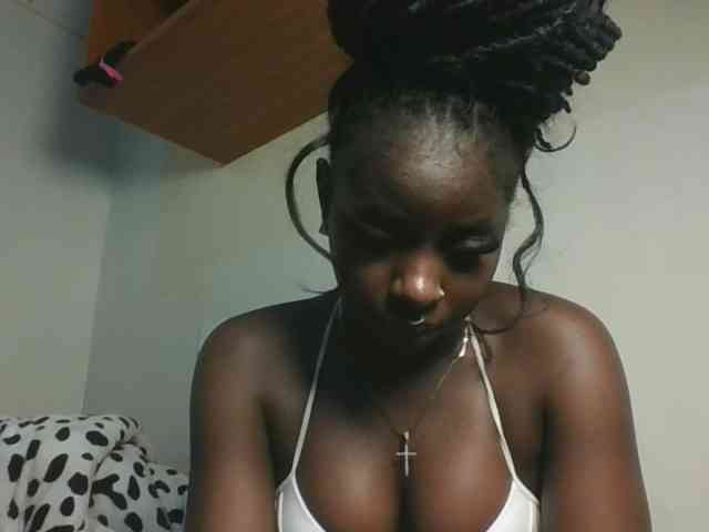 Sexykitten1 webcam