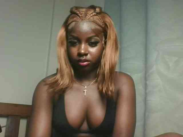 Sexykitten1 webcam