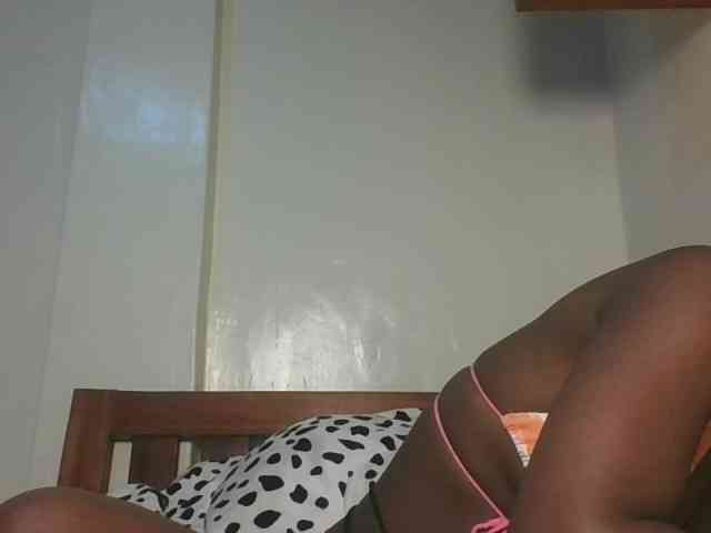 Sexykitten1 webcam