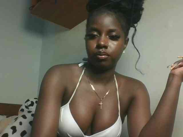 Sexykitten1 webcam