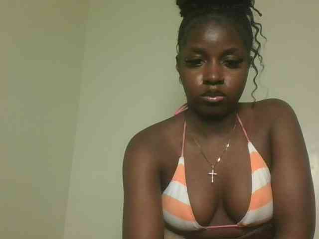 Sexykitten1 webcam