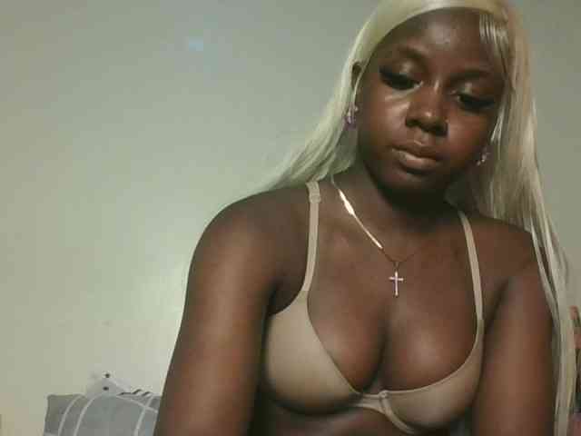 Sexykitten1 webcam