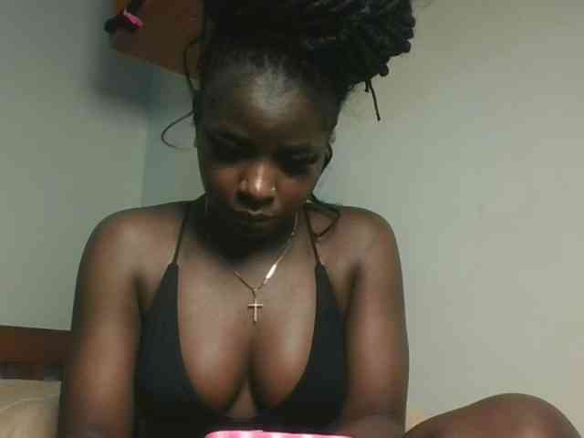 Sexykitten1 webcam