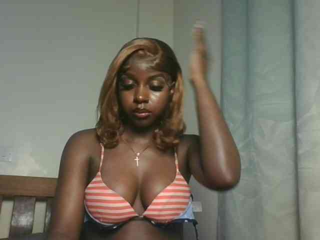 Sexykitten1 webcam