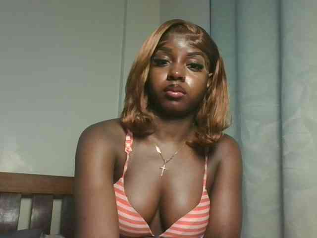 Sexykitten1 webcam