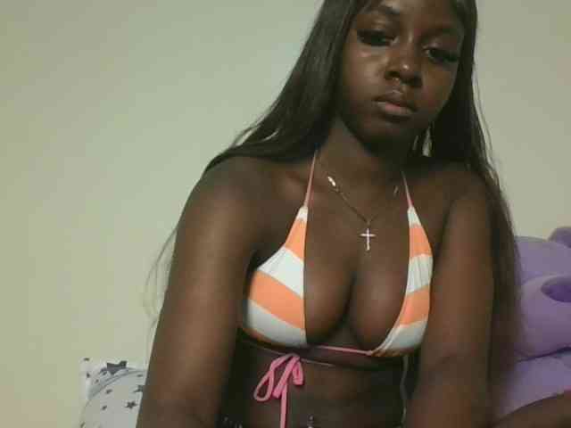 Sexykitten1 webcam