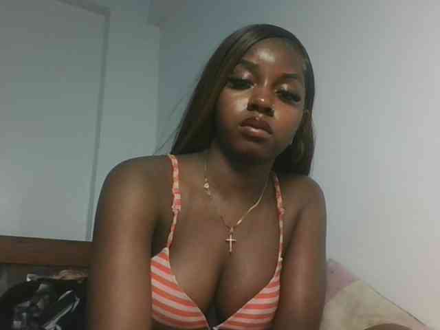 Sexykitten1 webcam