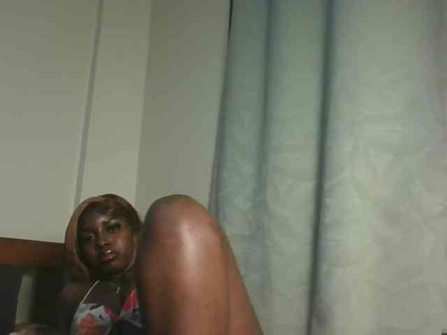 Sexykitten1 webcam