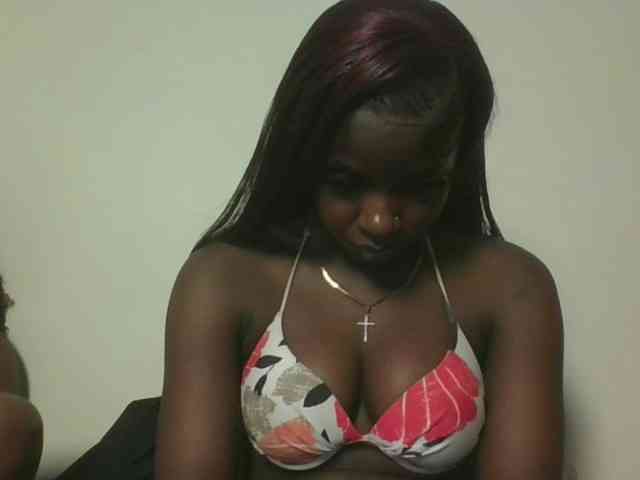 Sexykitten1 webcam