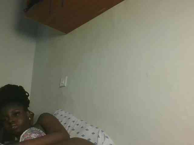 Sexykitten1 webcam
