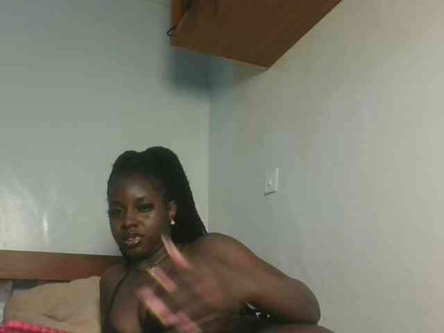 Sexykitten1 webcam