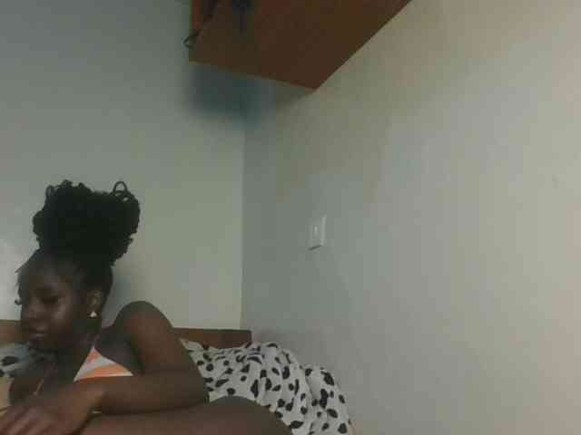 Sexykitten1 webcam