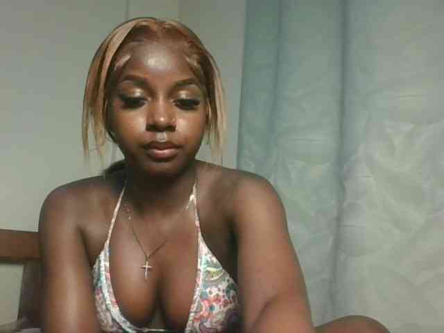 Sexykitten1 webcam