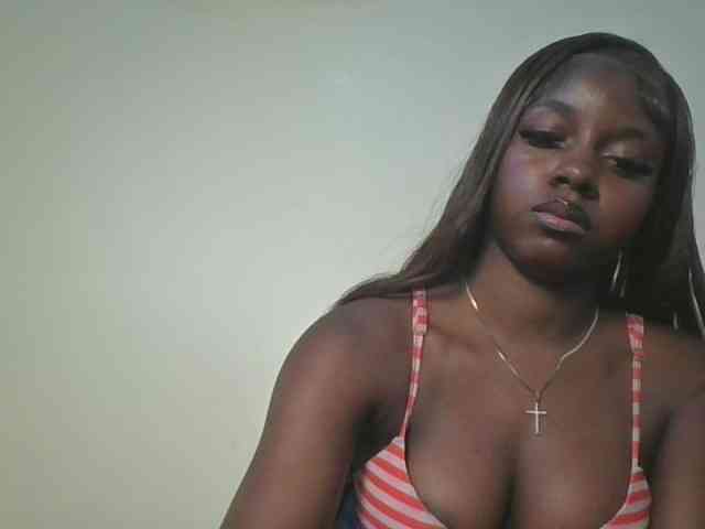 Sexykitten1 webcam