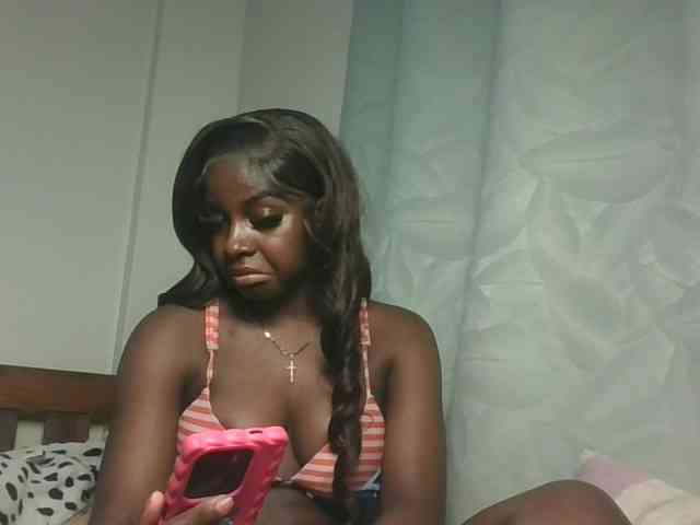 Sexykitten1 webcam