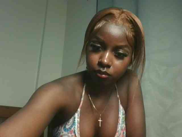Sexykitten1 webcam