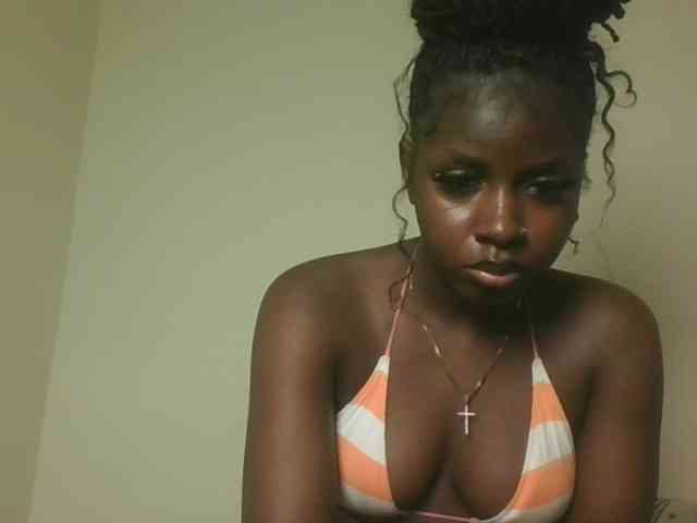 Sexykitten1 webcam